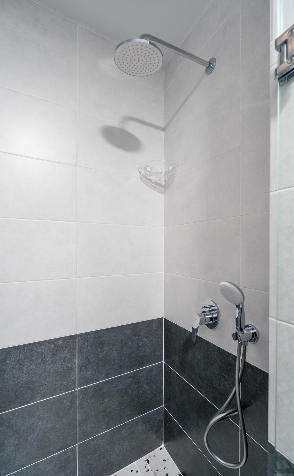 Luxury X By Umbrella Aparthotel Тбилиси Екстериор снимка